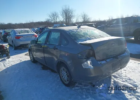 2009 Ford Focus Se z USA, uszkodzony, nr VIN 1FAHP35NX9W237115